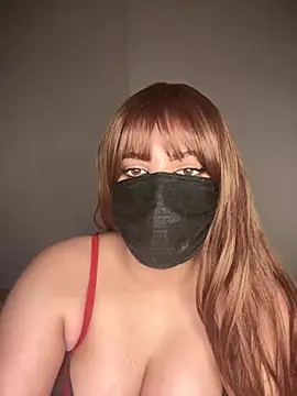 Amber-Queen online show from January 3, 11:44 pm