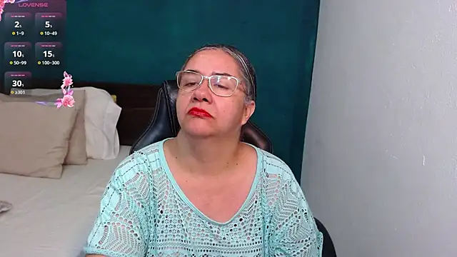 scaelettdubois online show from November 21, 11:03 pm