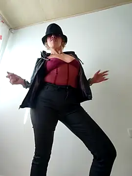 sexymarilyncolombia online show from March 2, 1:27 pm