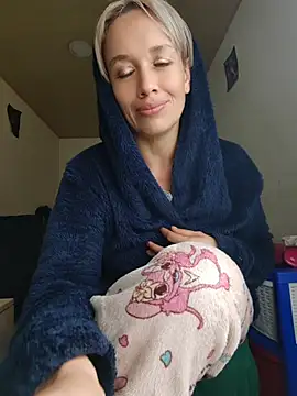 sexymarilyncolombia online show from April 18, 12:14 am