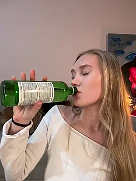 MariaTull online show from April 24, 6:10 pm