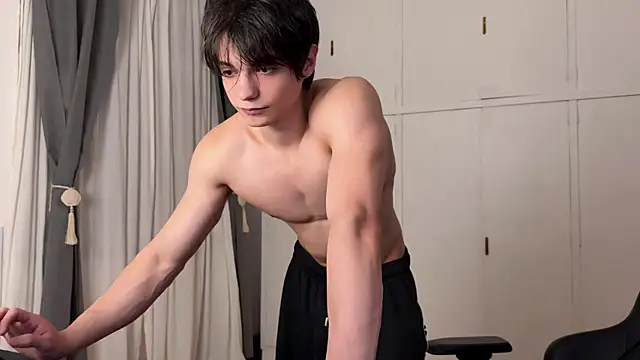 SasukeUhchiaa online show from April 2, 10:40 pm