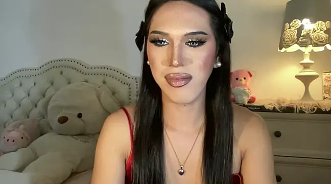 Snapshot of Ts_glamxxxx chatting on February 25, 4:57 am Ts glamxxxx online show from February 25, 4:57 am