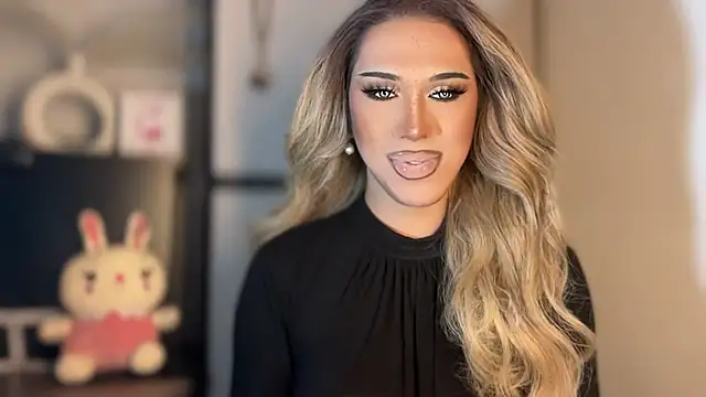 Snapshot of Ts_glamxxxx chatting on November 20, 12:11 am Ts glamxxxx online show from November 20, 12:11 am