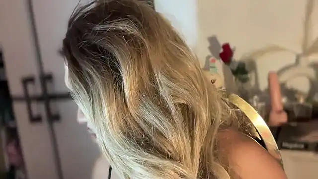 Snapshot of Ts_glamxxxx chatting on November 23, 12:32 am Ts glamxxxx online show from November 23, 12:32 am