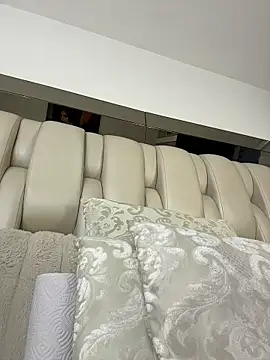 ALISSON FOXXX1 online show from April 21, 10:56 pm