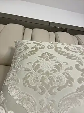 ALISSON FOXXX1 online show from April 22, 11:50 pm