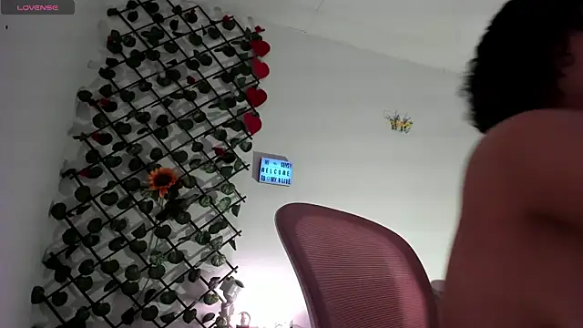 cailynhot online show from March 9, 3:38 pm