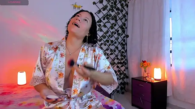 cailynhot online show from June 8, 9:59 pm