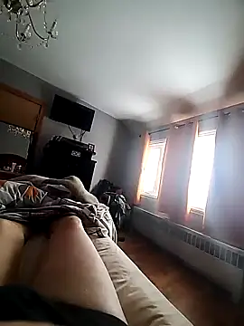 Snapshot of rem4001@xh chatting on February 7, 1:32 pm rem4001xh online show from February 7, 1:32 pm