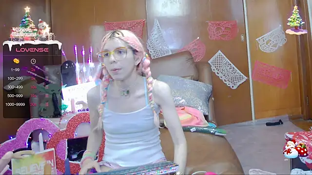 Skinygirl online show from February 12, 1:19 am