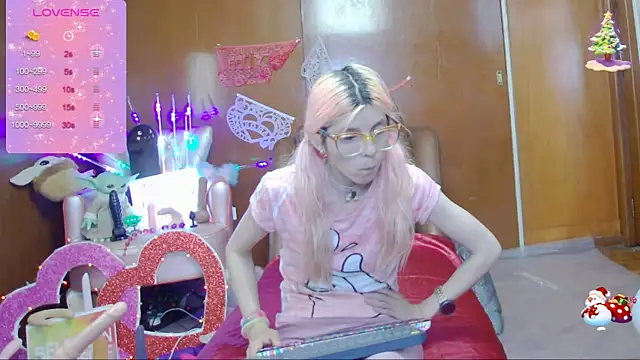 Skinygirl online show from March 2, 2:41 am