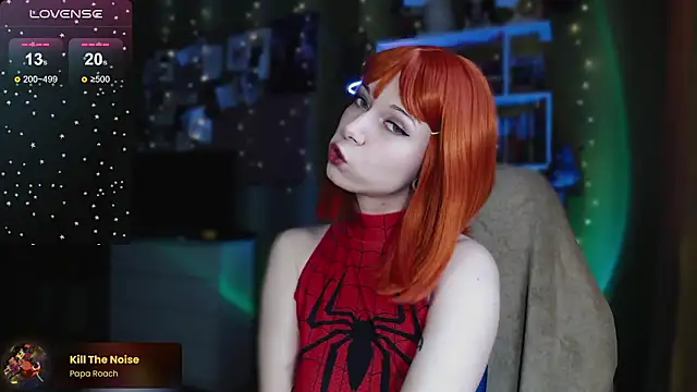 Snapshot of freya_sunny chatting on December 5, 9:06 am freya sunny online show from December 5, 9:06 am