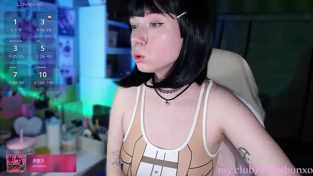 freya sunny online show from April 28, 4:17 am