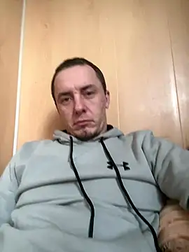 Snapshot of Fenix25f chatting on November 25, 8:14 am Fenix25f online show from November 25, 8:14 am