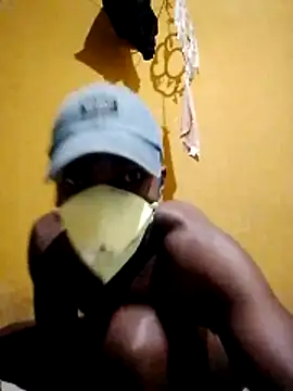 LULE37587001 online show from December 2, 7:31 pm