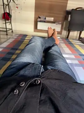 Snapshot of samy6261 chatting on December 16, 9:03 am samy6261 online show from December 16, 9:03 am