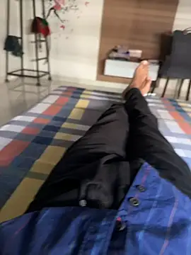 Snapshot of samy6261 chatting on December 17, 9:15 am samy6261 online show from December 17, 9:15 am