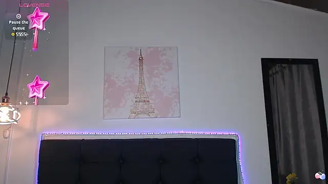 vaness weet online show from December 21, 10:30 pm