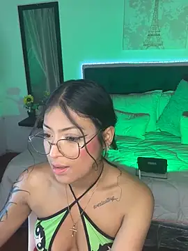 vaness weet online show from January 12, 11:15 pm