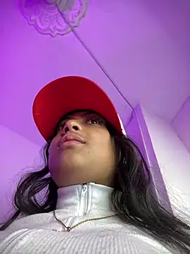 vaness weet online show from February 15, 8:22 pm