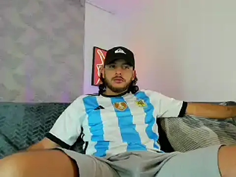 tuyo1995 online show from November 9, 6:17 pm