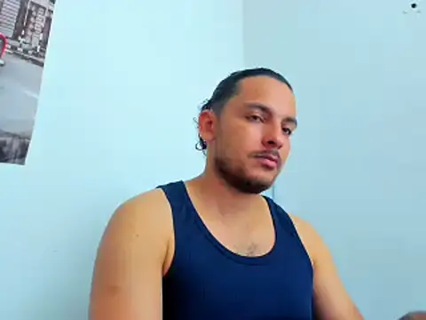 tuyo1995 online show from April 23, 9:28 pm