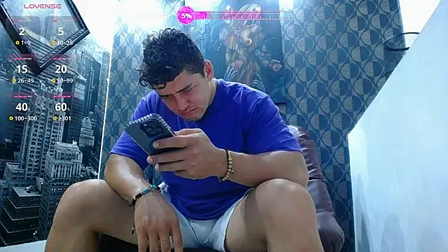 Leonsmoron online show from March 25, 10:38 pm