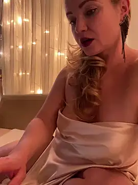 Lady  Maria online show from February 1, 4:22 pm