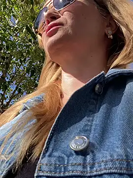 Lady  Maria online show from October 17, 10:29 am