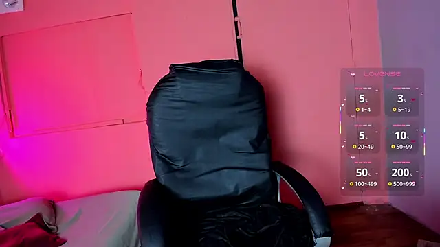 Desipleasure online show from October 28, 8:00 pm