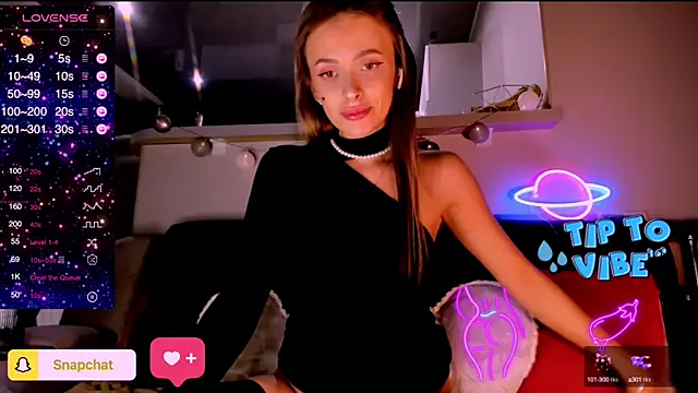 Snapshot of madina_taher chatting on February 10, 8:31 pm madina taher online show from February 10, 8:31 pm