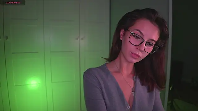 -JuicyMolly- online show from October 15, 3:45 pm