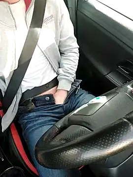 Snapshot of Xcoquinx chatting on March 22, 7:47 am Xcoquinx online show from March 22, 7:47 am