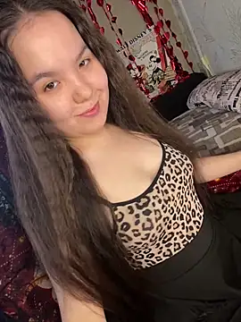 Var Kiss online show from April 12, 5:45 am