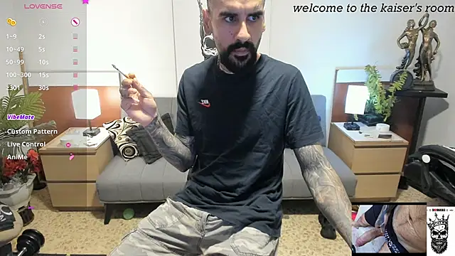 kaiser679  online show from March 21, 10:46 pm