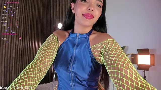 Snapshot of SaraFerrerx chatting on October 17, 7:05 pm SaraFerrerx online show from October 17, 7:05 pm