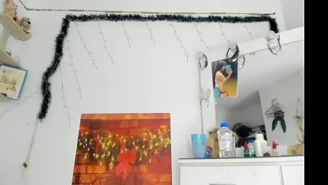 Snapshot of khalyn_jenner chatting on December 29, 8:58 pm khalyn jenner online show from December 29, 8:58 pm