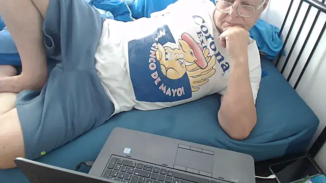 Snapshot of Cock__17 chatting on July 8, 12:53 pm Cock 17 online show from July 8, 12:53 pm