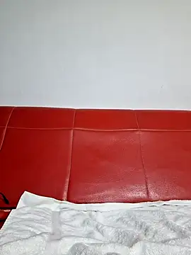 Snapshot of Doll_Loren chatting on March 19, 2:27 am Doll Loren online show from March 19, 2:27 am