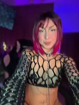 Cinamoonn online show from April 20, 9:27 pm