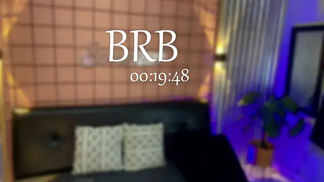 mensia hernandz online show from March 6, 1:24 pm