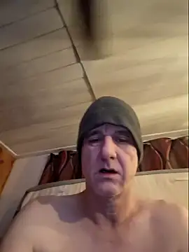 Wanking Wiggiler online show from December 7, 2:35 pm