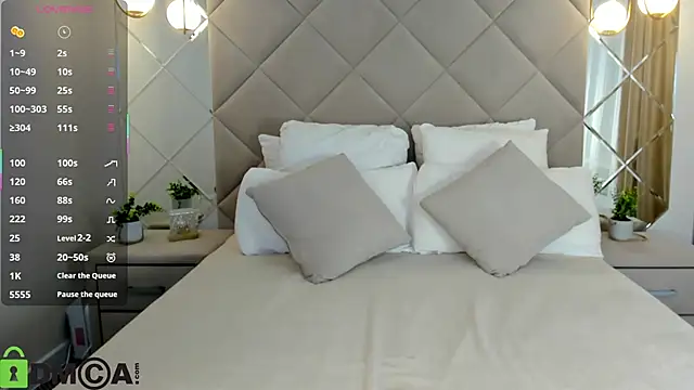 Larrine Morgan online show from October 15, 1:17 am