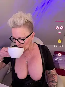 German Milf online show from June 10, 12:15 pm
