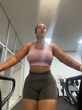 Snapshot of daniela_henao chatting on June 12, 1:48 am daniela henao online show from June 12, 1:48 am