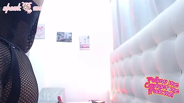 hornywife  online show from September 11, 5:35 pm