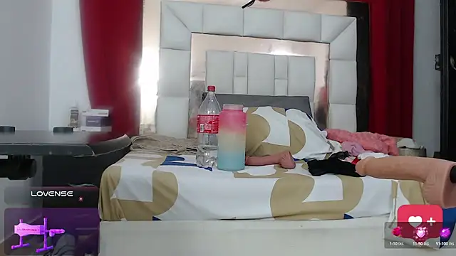 candyrojas online show from September 30, 6:18 am