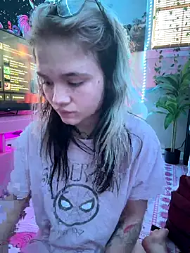 Cutiepiespanks online show from September 13, 4:40 pm