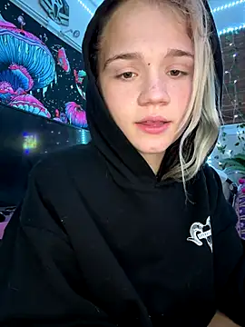 Cutiepiespanks online show from September 15, 5:51 am